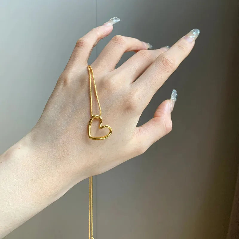 Cupid’s Twist Heart Necklace